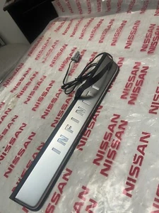 INFINITI REAR LH RADIANT ILLUMINATED DOOR SILL KICK PLATE 6SA30 OEM See Pics - Picture 1 of 2