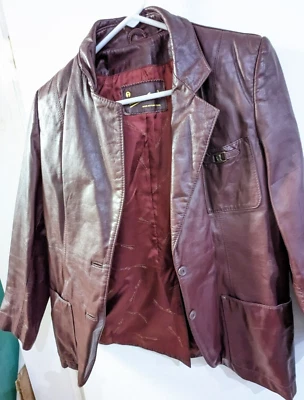 Used Vintage Lady's Etienne Aigner Brown Leather Jacket Size 12 - Image 1 of 4