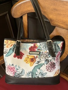 NEW Stone Mountain PEBBLE BONDED LEATHER Floral Tote Shoulder Bag Function+Style - Picture 1 of 10