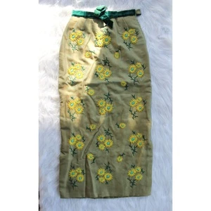 Vintage Mary O'Donnell Embroidered Wool & Silk Skirt With Green Velvet Belt - Picture 1 of 12