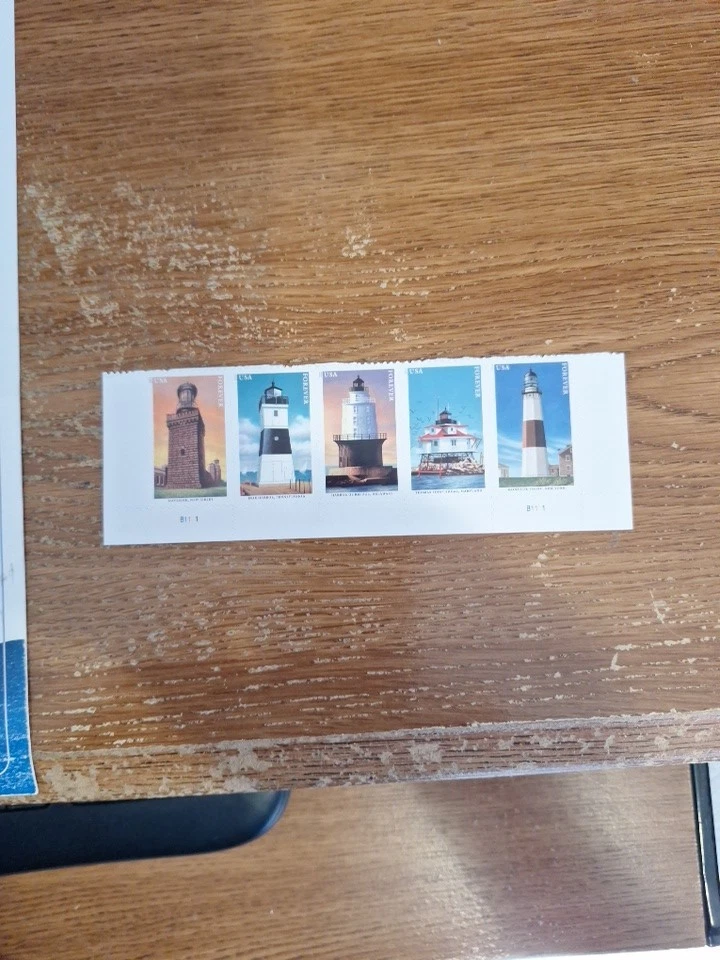#5625b..LIGHTHOUSES..STRIP OF 5 Forever Stamps MNH   - Image 1 of 2