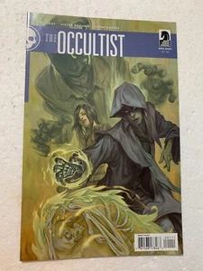 THE OCCULTIST #1 NM COVER A & B DARK HORSE COMICS - 2 SIGNED BOOKS LOT SET - Picture 1 of 6