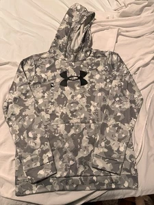 Under Armour Camouflage Sweatshirt Youth Teen Boy's XL Gray Fleece Hoodie - Picture 1 of 1