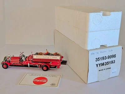 Caja de fósforos coleccionables YYM35193 '30 Ahrens-Fox camión de bomberos Coca-Desfile de Navidad Foto 1 de 4