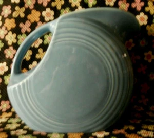 Fiestaware 64 OZ Disc Pitcher Periwinkle Blue Retired Color HLC Made In USA - Picture 1 of 7