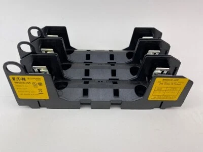 Bussmann RM60030-3SR Fuse Block,30Amp 600 Volt 3 Pole Use Class R Fuses - Image 1 of 4