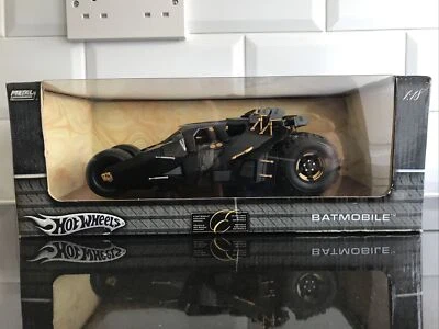 Batimóvil 1:18 The Dark Knight 2004 Hot Wheels vaso diecast Foto 1 de 4