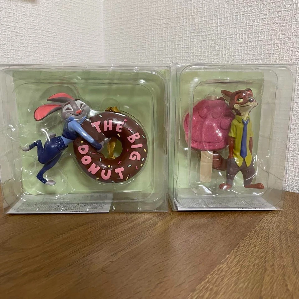 Juego de adornos Judy Hopps y Nick Wilde tienda Disney Zootopia Limited 2024 Foto 1 de 1