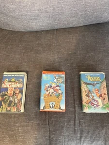 Walt Disney Classic LOT Small Soldiers, Rugrats, & The Rescuers Down Under VHS - Picture 1 of 3