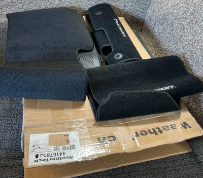 Alfombrilla WeatherTech FloorLiner para 22-24 Hyundai Tucson 1ª y 2ª fila negra 441678-1-2 Foto 1 de 4