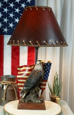 Águila calva patriótica con bandera americana conmemorativa lámpara de mesa estatuilla 19" de alto Foto 1 de 4