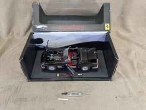 Ferrari 250 California Spider SWB 1/18 Hot Wheels Elite - Foto 1 di 24