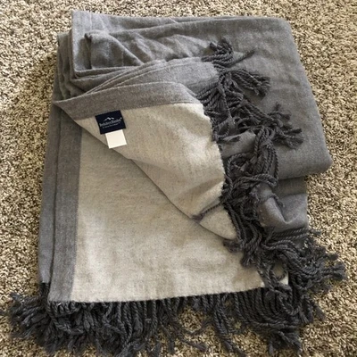 Manta Berkshire Cachemira Bambú Mezcla Flecos Gris Dos Tonos 70x50 Suave Foto 1 de 4