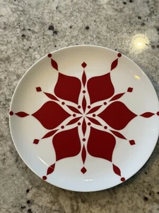 Crate & Barrel 2012 Retired Nordic Snowflake 10.5" Plate - Picture 1 of 4