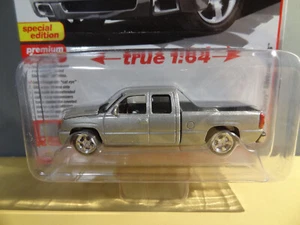AUTO WORLD PREMIUM - MUSCLE TRUCKS - SILVER - 2006 CHEVY SILVERADO SS PICKUP - Picture 1 of 3