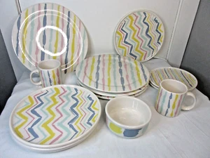 WAECHTERSBACH SPAGNA 15 PZ *RARO* SET DI PIATTI CIOTOLA PASTELLO STRISCIA SPAZZOLA - Foto 1 di 12