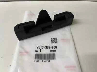 Soporte de goma trasero tanque de gasolina genuino Honda CB750 CB750K CB750F nuevo 17613-399-000 Foto 1 de 4