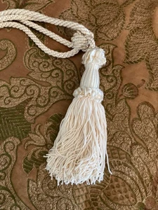 French Vintage Elegant Cream Curtain Tie-Backs Single Tassel - Imagen 1 de 5