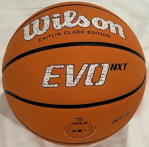 Baloncesto Caitlin Clark Edition Wilson EVO NXT talla 6 SIN CAJA - Imagen 1 de 6