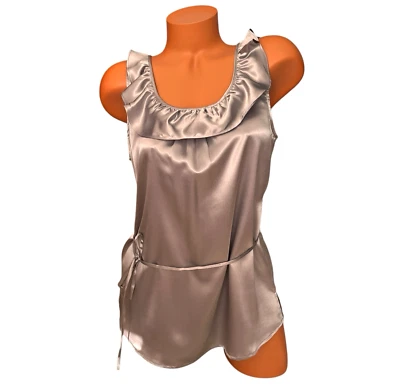 Blusa Kathleen Kirkwood tamanho M prata cetim babado decote sem mangas NOVA com etiqueta - Imagem 1 de 4