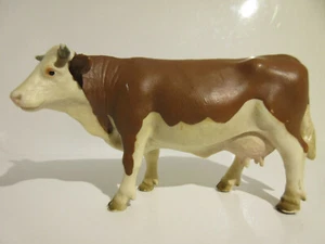 13134 Schleich Cow: Spotted Cattle Cow, Standing Ref:1D2178 - Picture 1 of 7