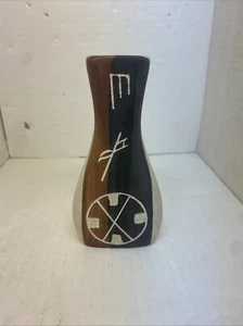 Jarrón de cerámica Sioux de colección hecho por indios Sioux blanco y negro 5" de alto - Imagen 1 de 5