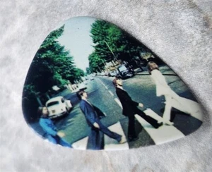 Pin de solapa o corbata para guitarra The Beatles Abbey Road - Imagen 1 de 2