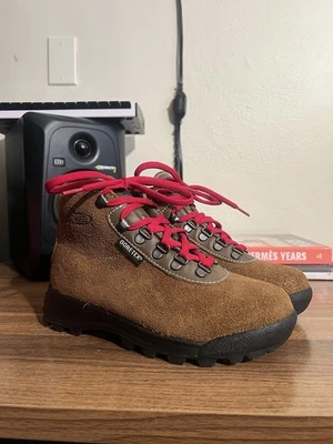 Vasque женщин Sundowner GORTEX туристические ботинки коричневый замши W/красный кружева размер 7,5 Вт новый - Изображение 1 из 4