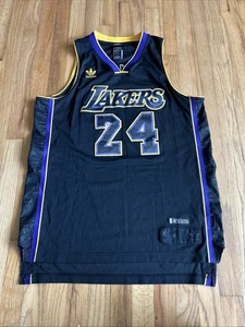 Maglia Kobe Bryant Adidas LA Lakers Nera Mamba 24 Edizione Limitata M 2010 - Foto 1 di 11