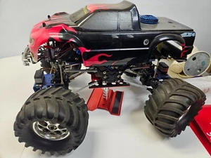 XTM X Factor Nitro Crawler With 4 wheel steering-2 Speed-Reverse - Picture 1 of 6