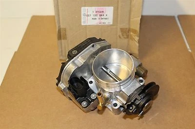 VW Polo Classic Estate 1.6 AFT Throttle Body 037133064K New genuine VW part - Image 1 of 2