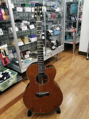 Guitarra Acústica TACOMA ECM38C LTD Edición Limitada Foto 1 de 4