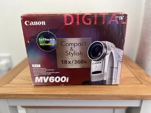 Videocámara digital Canon DM-MV600i plateada mini DV 18x zoom óptico portátil - Imagen 1 de 15