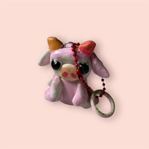 Cow Keychain - Picture 1 of 3