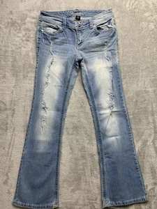 Ariya Jeans Gr. 9/10 kurz blau distressed Bootcut bestickte Taschen (W629) - Bild 1 von 10