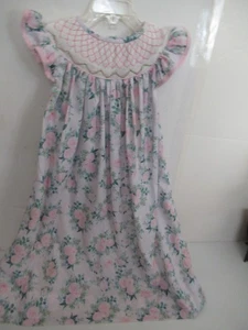 P39 Girls size 4t Hand Smocked by Smocked Polka Dot Pink and white Floral Dress - Picture 1 of 10