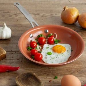 24 cm kupferfarbene Aluminium Keramik Antihaftbeschichtet Bratpfanne Braten Pfannkuchen Bratpfanne - Bild 1 von 3