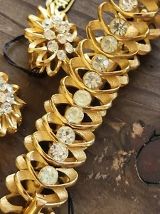 VTG Crown TRIFARI Rhinestone Earrings & Bracelet Set NWT Gold Tone Clip Ons - Picture 1 of 17