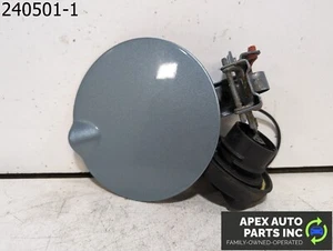 OEM 2010 Chrysler Town & Country 3.8L Fuel Filler Tank Door Gas Lid Cover - Picture 1 of 6