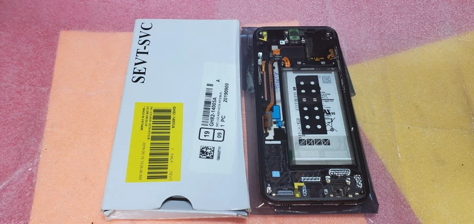 SAMSUNG GALAXY S8 ПЛЮС СТЕКЛО/LCD НАБОР С АККУМУЛЯТОРОМ ЧЕРНЫЙ GH82-14005A НОВЫЙ. - Изображение 1 из 4