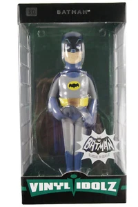 VINYL IDOLZ 8" Batman-Classic TV Series #30 ADAM WEST-NUEVO-traje vintage azul/gris - Imagen 1 de 3