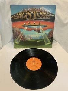 BOSTON - DON'T LOOK BACK. GATEFOLD. EPIC. VINYL ALBUM - Picture 1 of 4