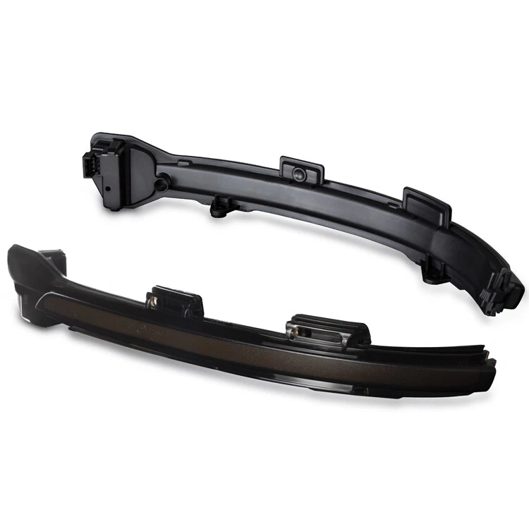 Frecce LED Specchietto Esterno per VW Golf VII Berlina + Variant | dal 2012 | NERO - Immagine 1 di 4