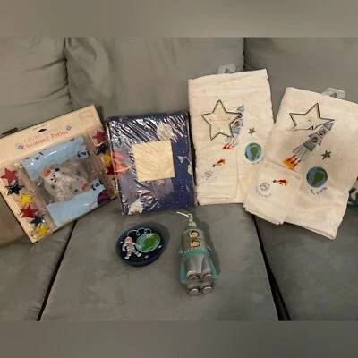 Juego de baño vintage Laura Ashley para niños espacio exterior cortina toallas jabón nuevo con etiquetas Foto 1 de 4