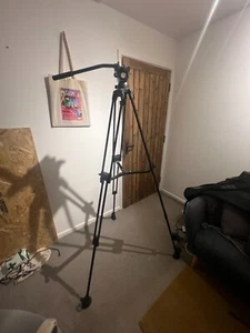 E-Image Tripod GA752 (Two Stage Aluminium) with GH03 Fluid Head - a pro beast! - Picture 1 of 7