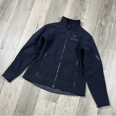 Arc'teryx Sigma AR 软壳夹克 复古 90 年代 女式 小号 Goretex 黑色 Gorpcore — 第 1/4 张图片