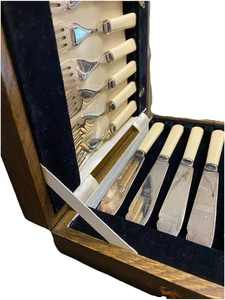 EPNS Fish Cutlery Oak Box Clasp 12 Piece Set Forks Spreaders Utensils Vintage - Picture 1 of 19
