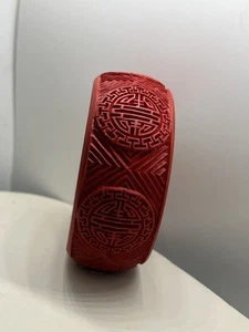 Vintage Red Carved Cinnabar Wide Chunky Large Bangle Asian Design Bracelet - Picture 1 of 3