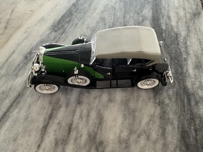 SIGNATURE 1934 Duesenburg Dieast Car w/Removeable Top - FREE SHIPPING! - Image 1 of 4