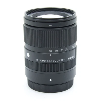 Sigma 18-50mm F/2.8 DC DN Contemporary (for Fujifilm X / APS-C) -Near Mint- #280 - Image 1 of 4